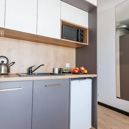 Zeus Apartment *
