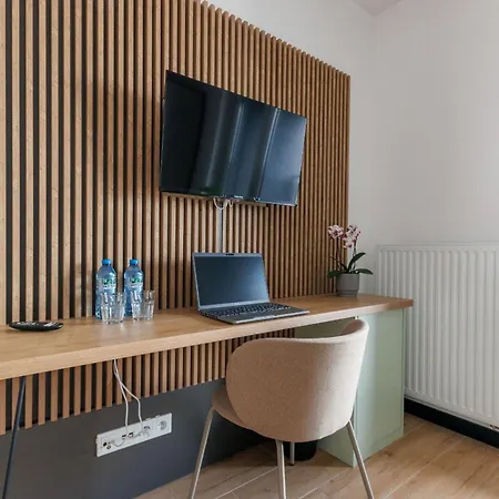 Zeus Apartment